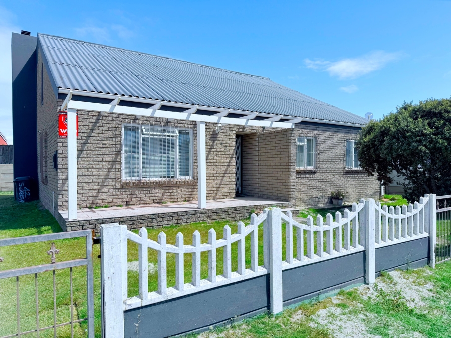 4 Bedroom Property for Sale in Langebaan North Western Cape